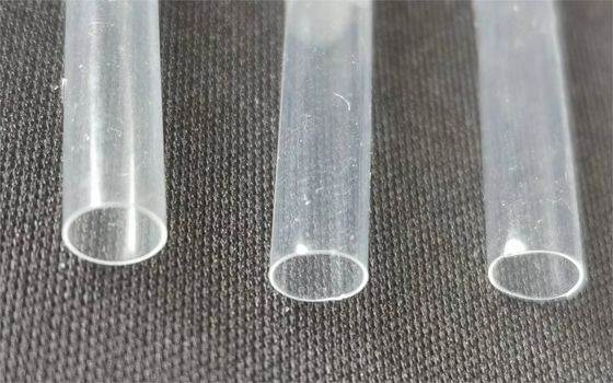 ท่อลดความร้อนแบบผนังบางโปร่ง PVDF ท่อลดความร้อนแบบครึ่งแข็ง Polyvinylidene Fluoride